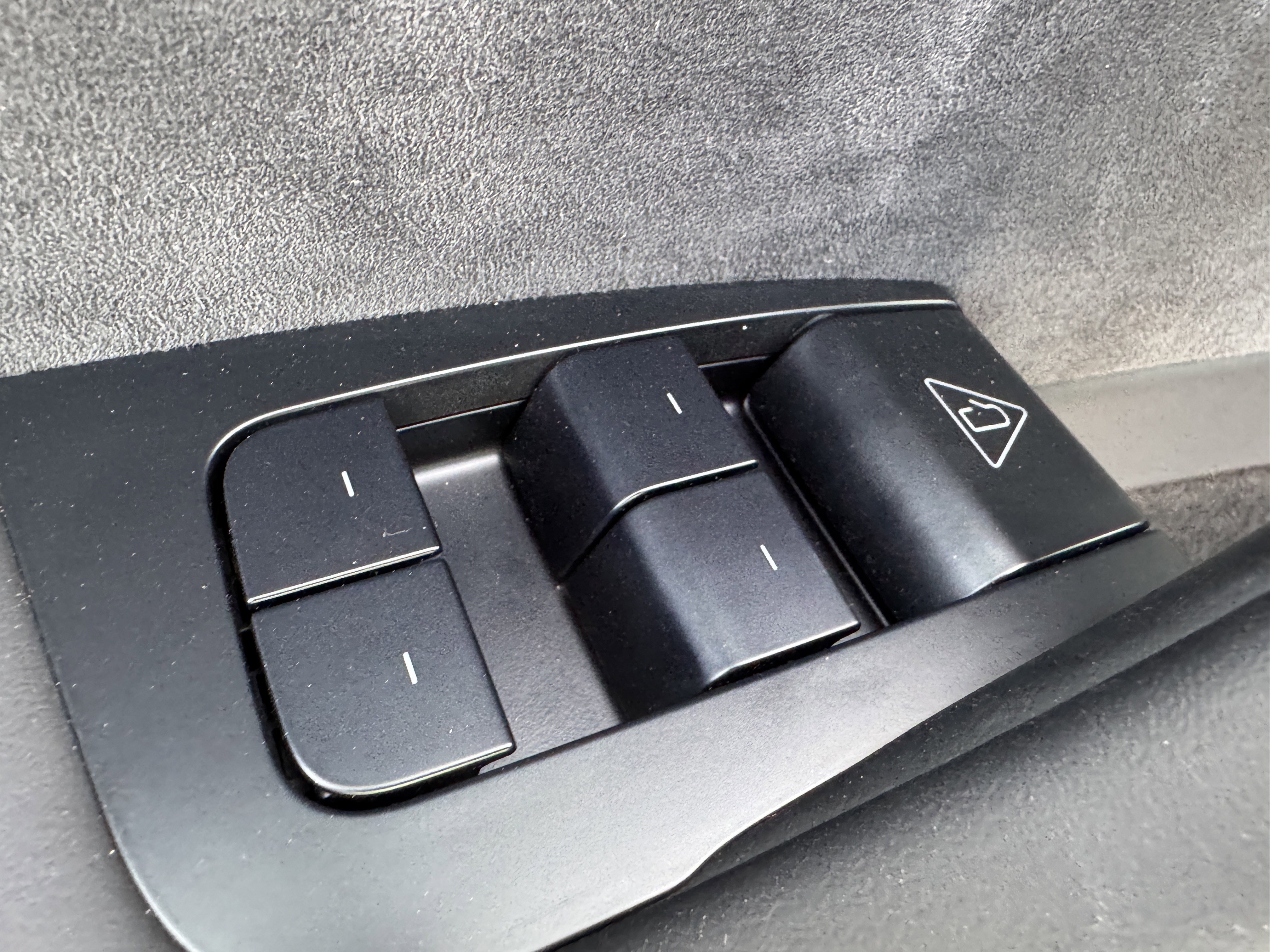 Used 2026 Tesla Model Y Long Range image 10