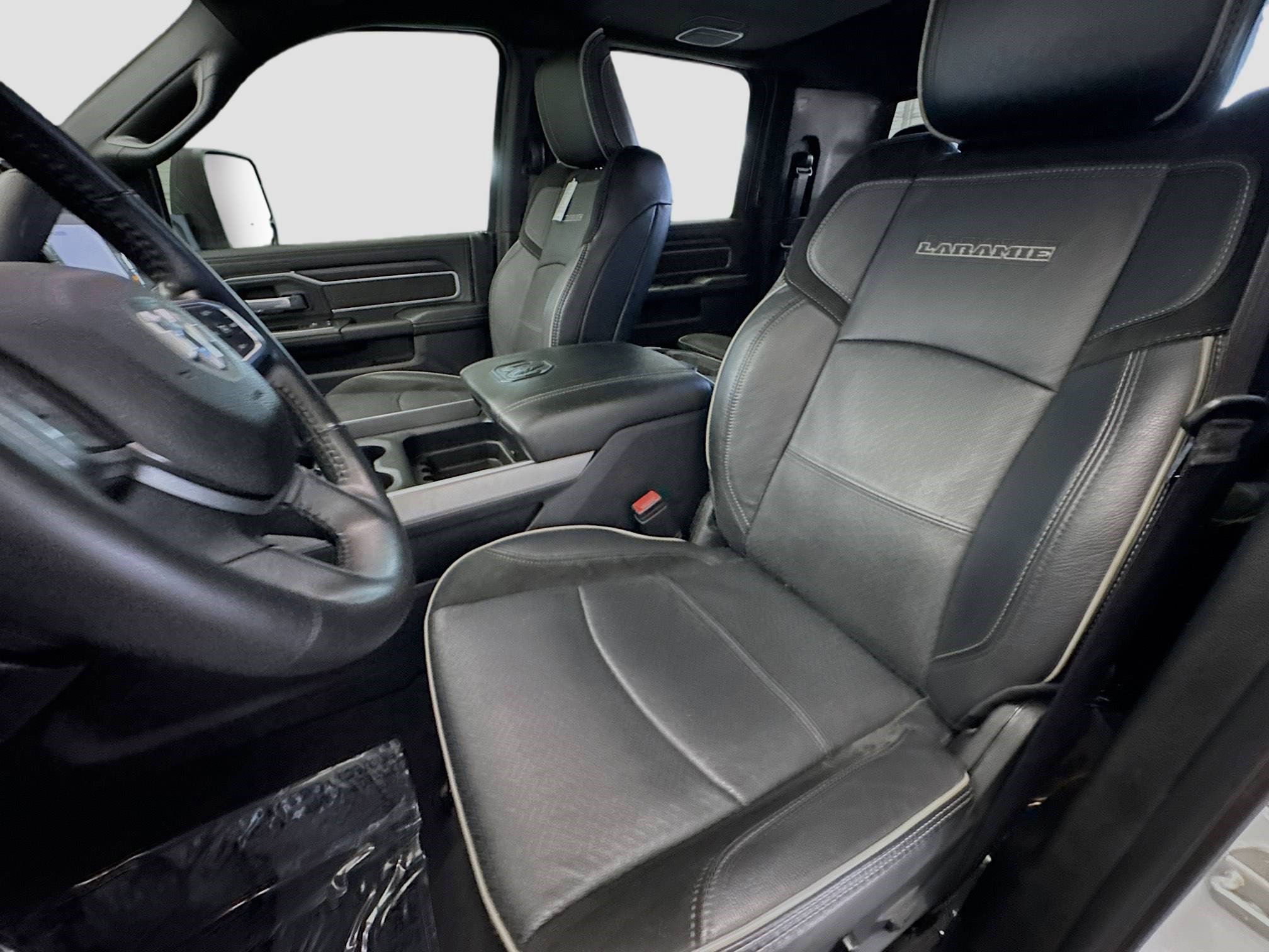 Used 2024 RAM 3500 Laramie w/ Night Edition image 11