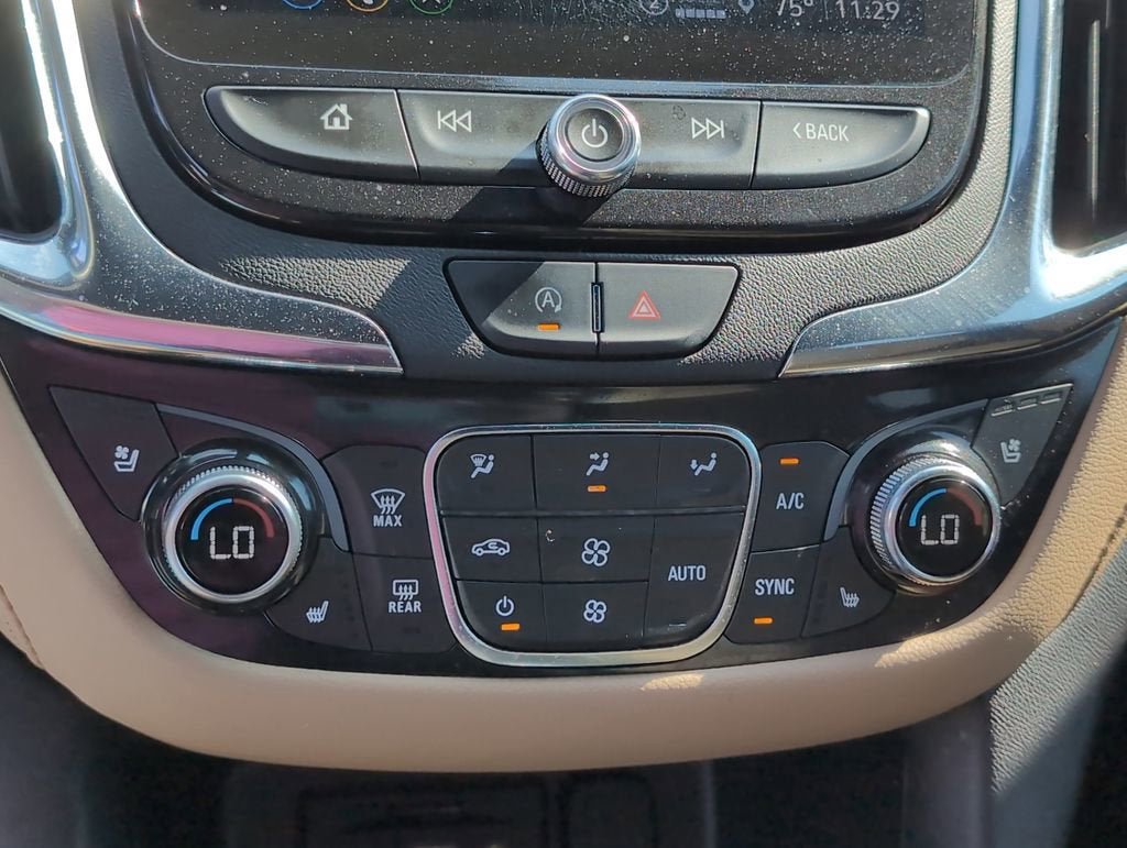 Used 2023 Chevrolet Equinox Premier AWD/4WD image 21