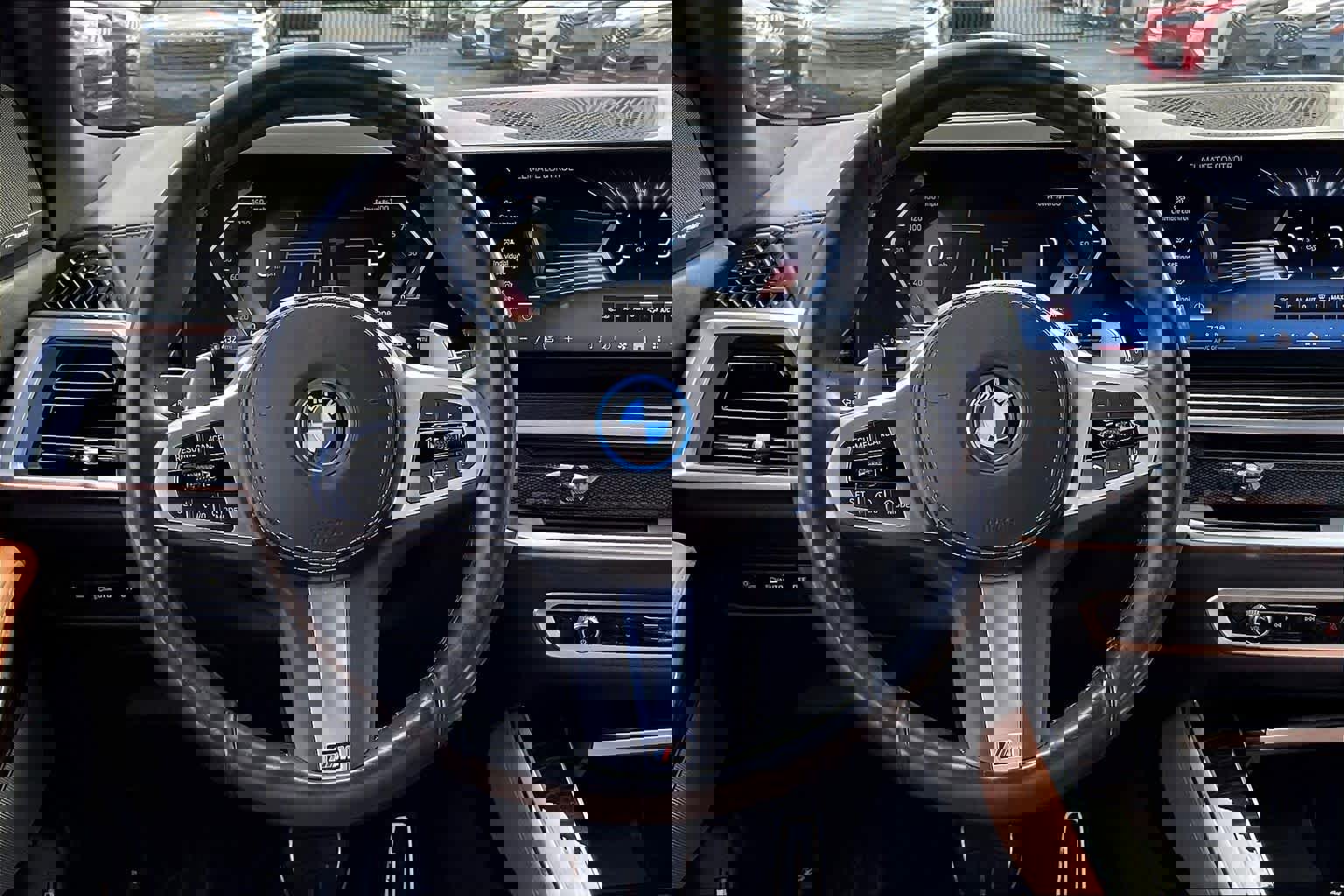 Used 2024 BMW X5 xDrive50e w/ M Sport Package image 8