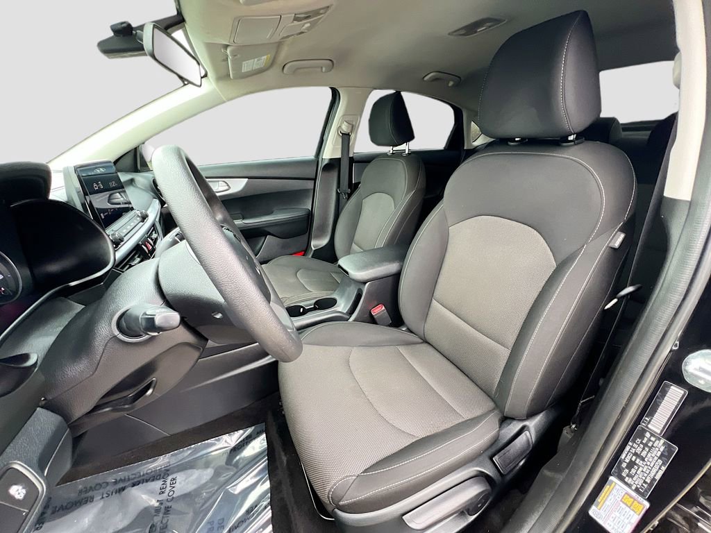 Used 2024 Kia Forte LXS w/ LXS Technology Package image 19