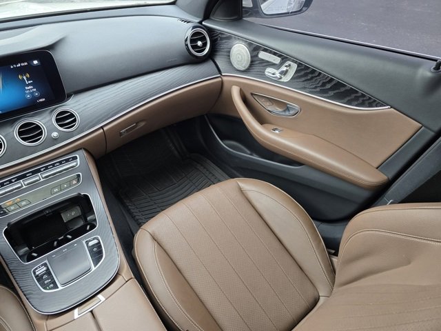 Used 2021 Mercedes-Benz E 350 4MATIC Sedan image 32