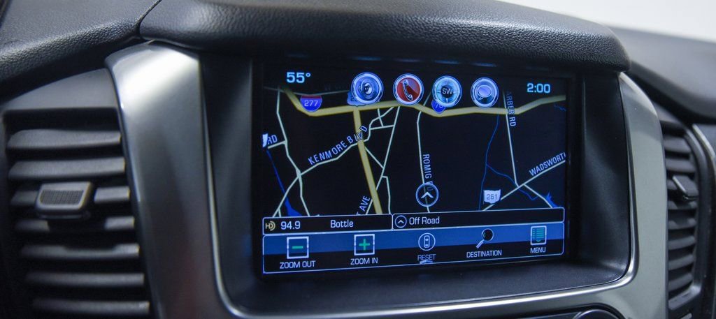 Used 2019 Chevrolet Suburban LT image 20