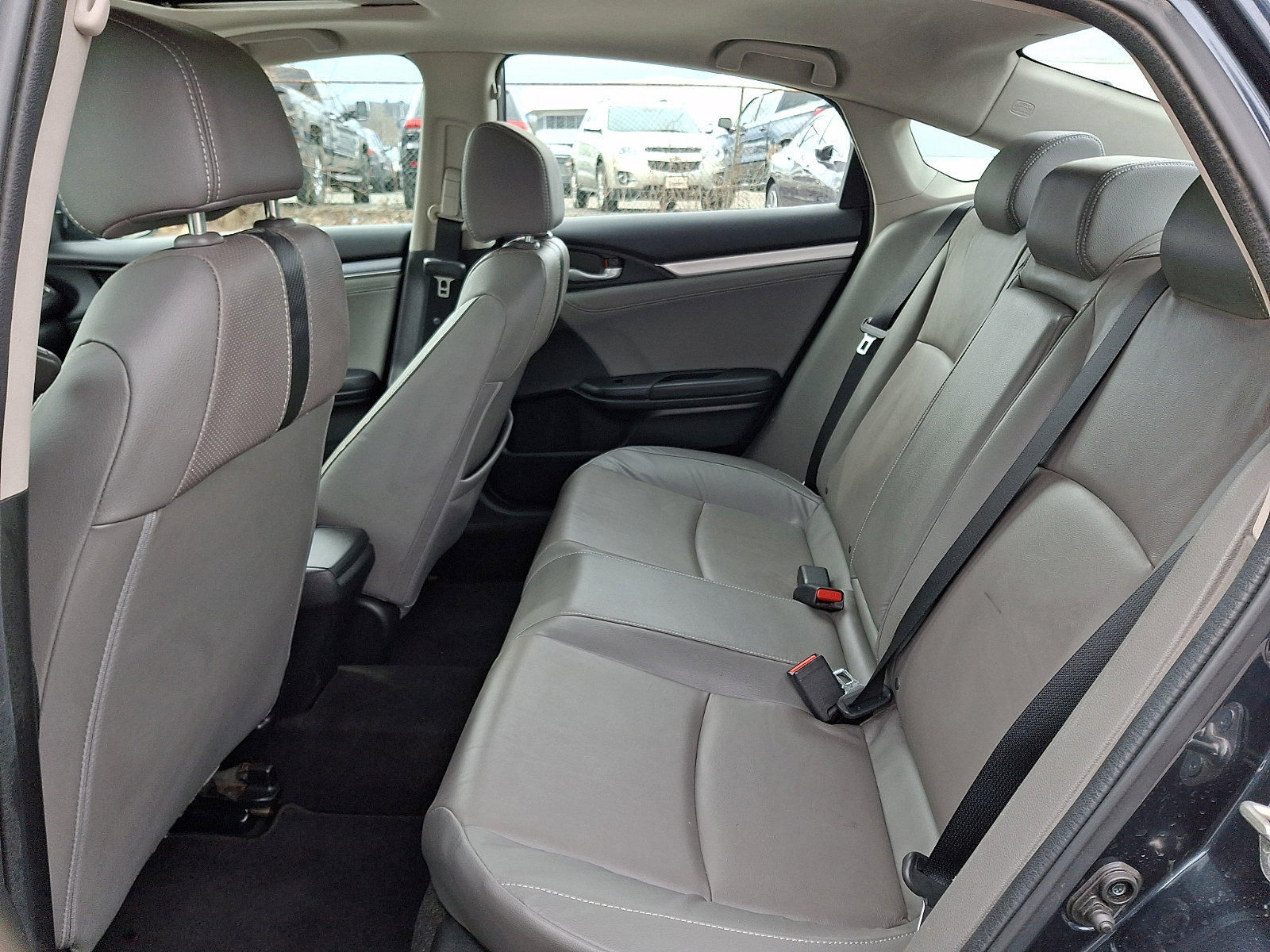 Used 2017 Honda Civic EX-L image 10