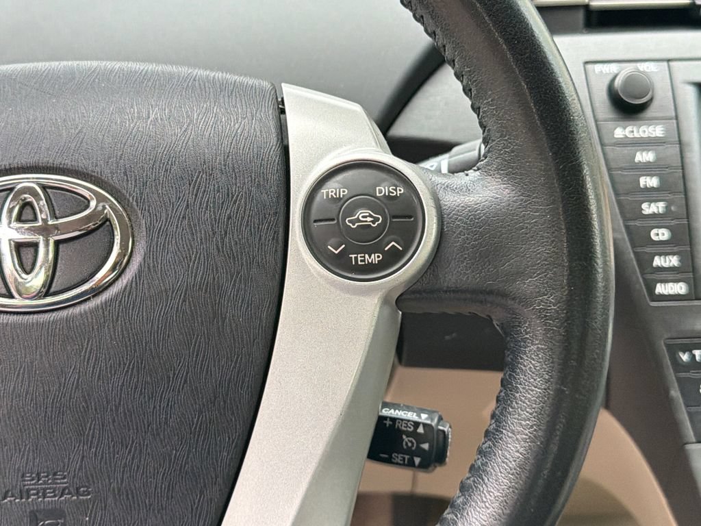 Used 2011 Toyota Prius Four w/ Solar Roof Pkg FWD image 27