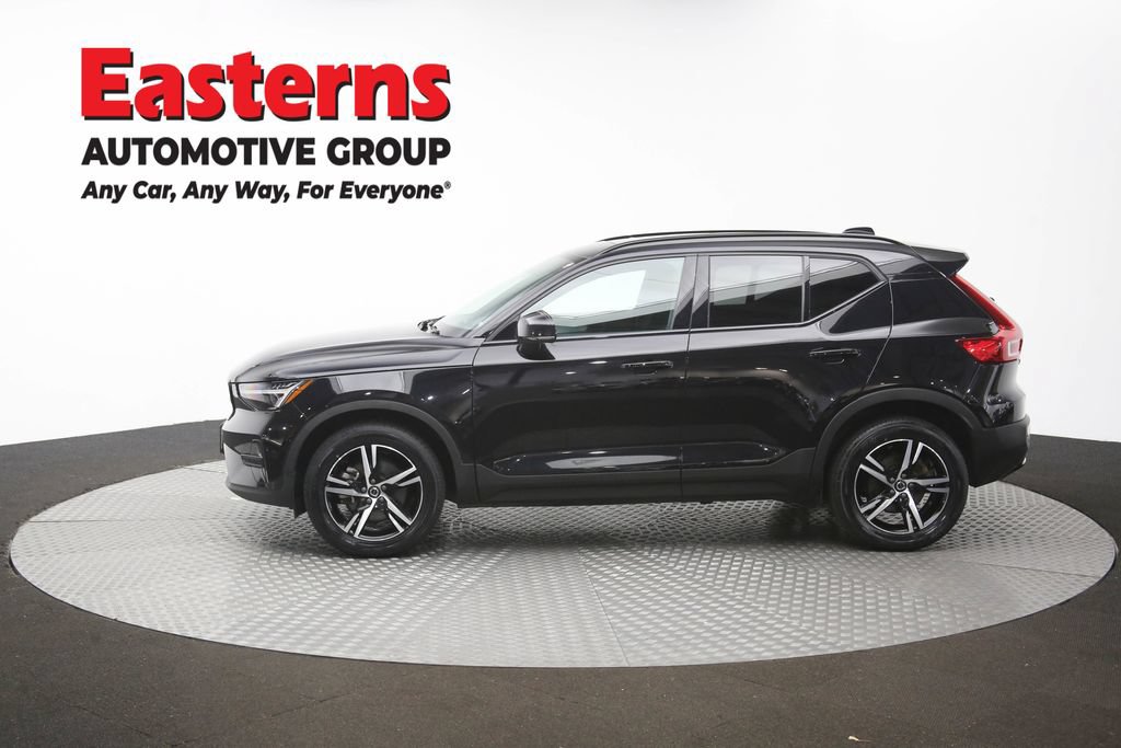 Used 2024 Volvo XC40 B5 Core AWD/4WD image 60
