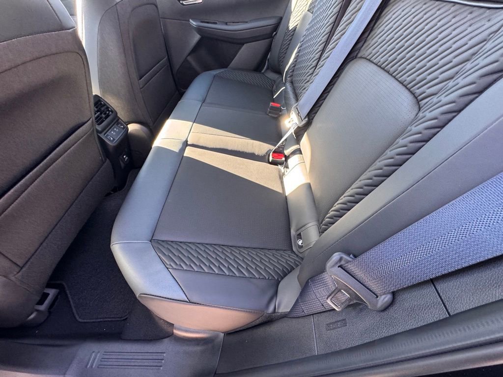 New 2026 Nissan Leaf Platinum+ image 12