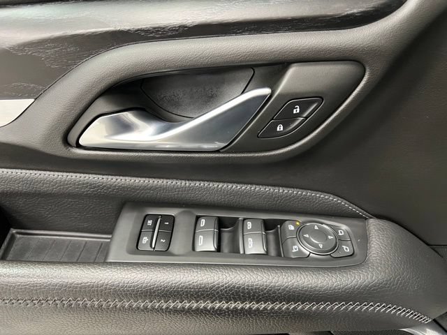 Used 2022 GMC Yukon XL Denali w/ Advanced Technology Package AWD/4WD image 22