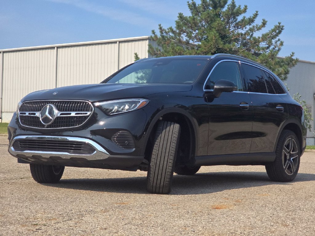 Used 2026 Mercedes-Benz GLC 300 4MATIC image 13