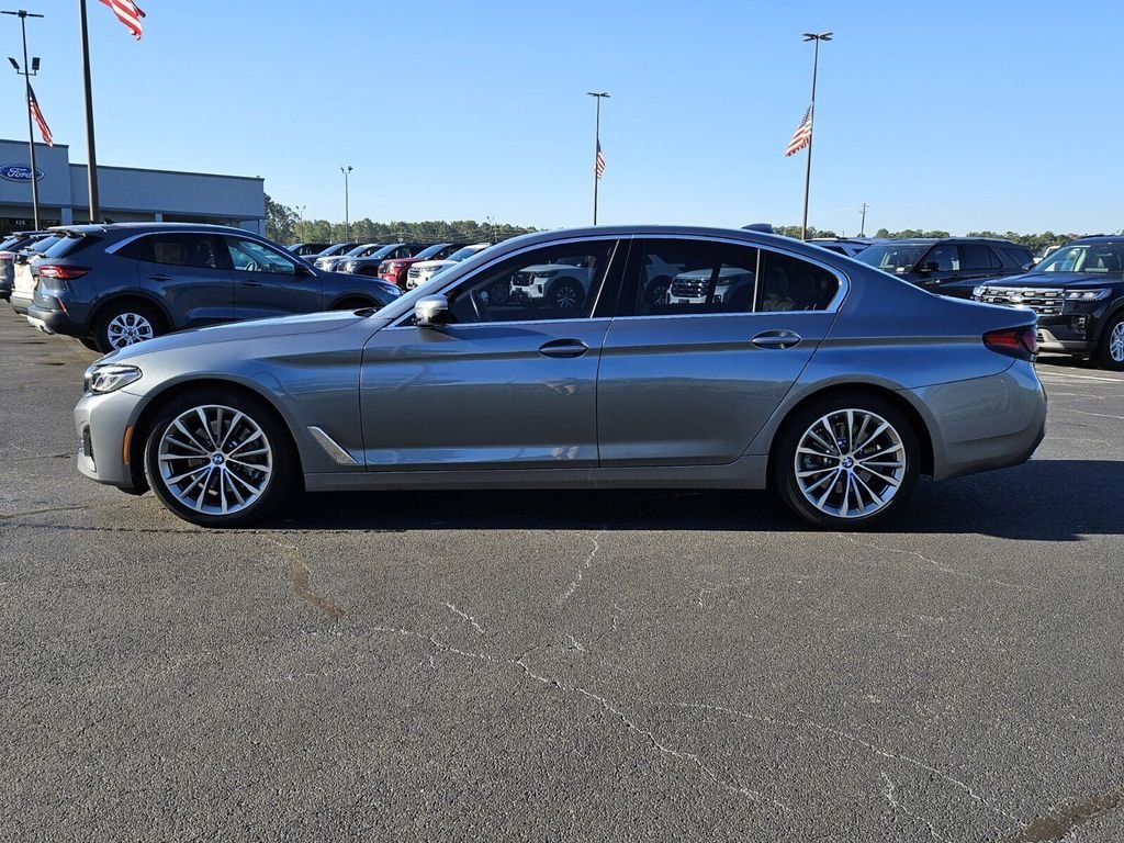 Used 2022 BMW 530i xDrive w/ Convenience Package AWD/4WD image 4