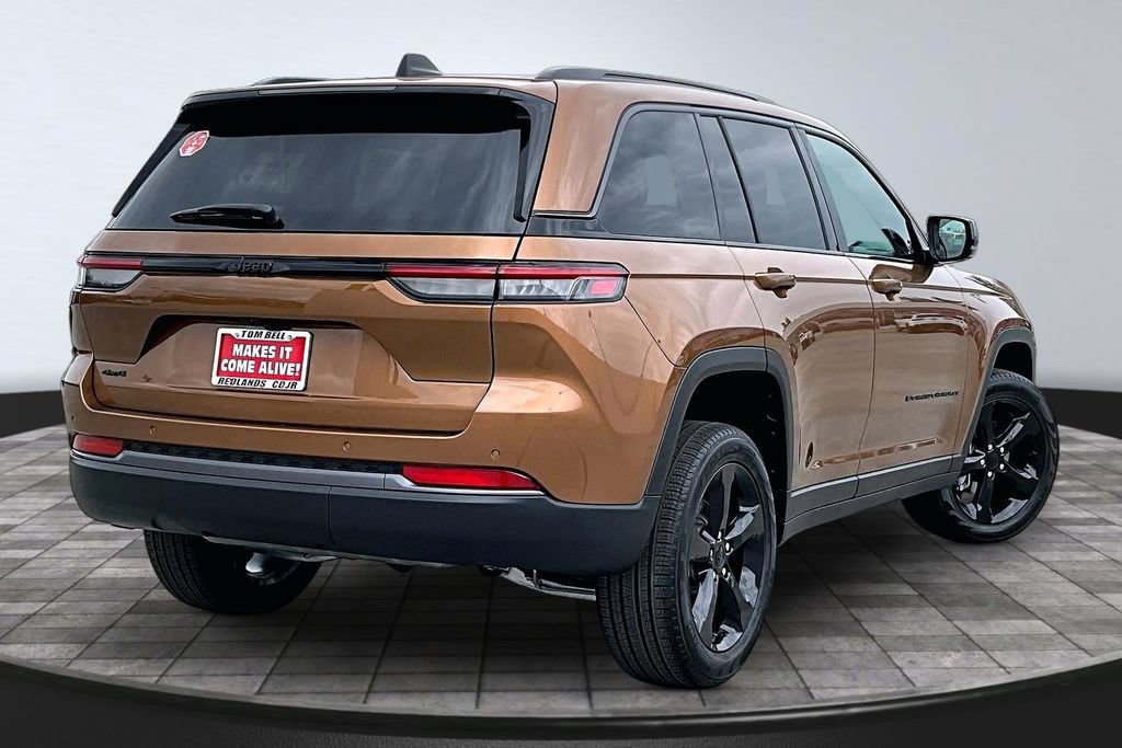 New 2026 Jeep Grand Cherokee Limited w/ Limited Altitude Package AWD/4WD image 22