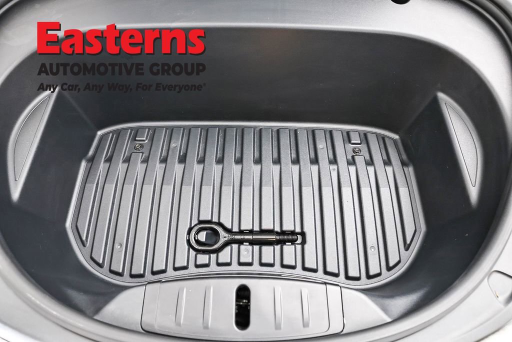 Used 2020 Tesla Model 3 Standard Range RWD image 7