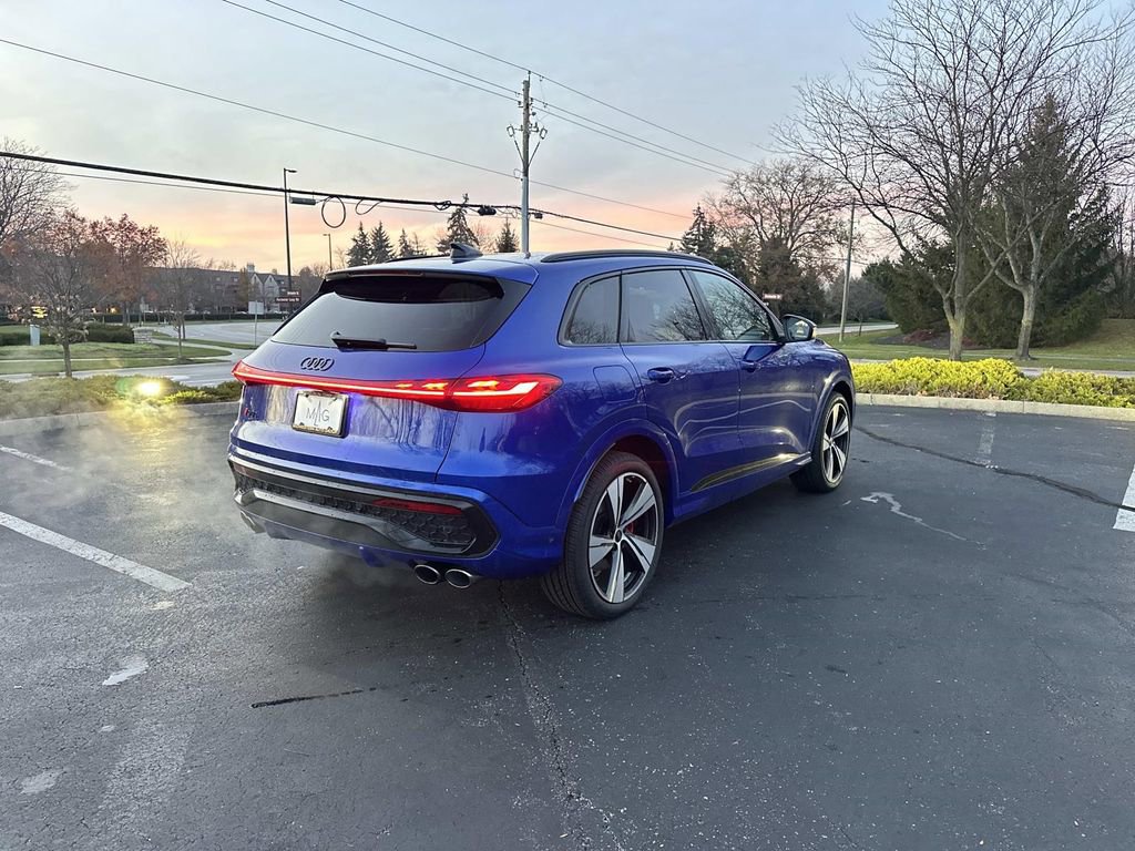 New 2025 Audi SQ5 Prestige image 7