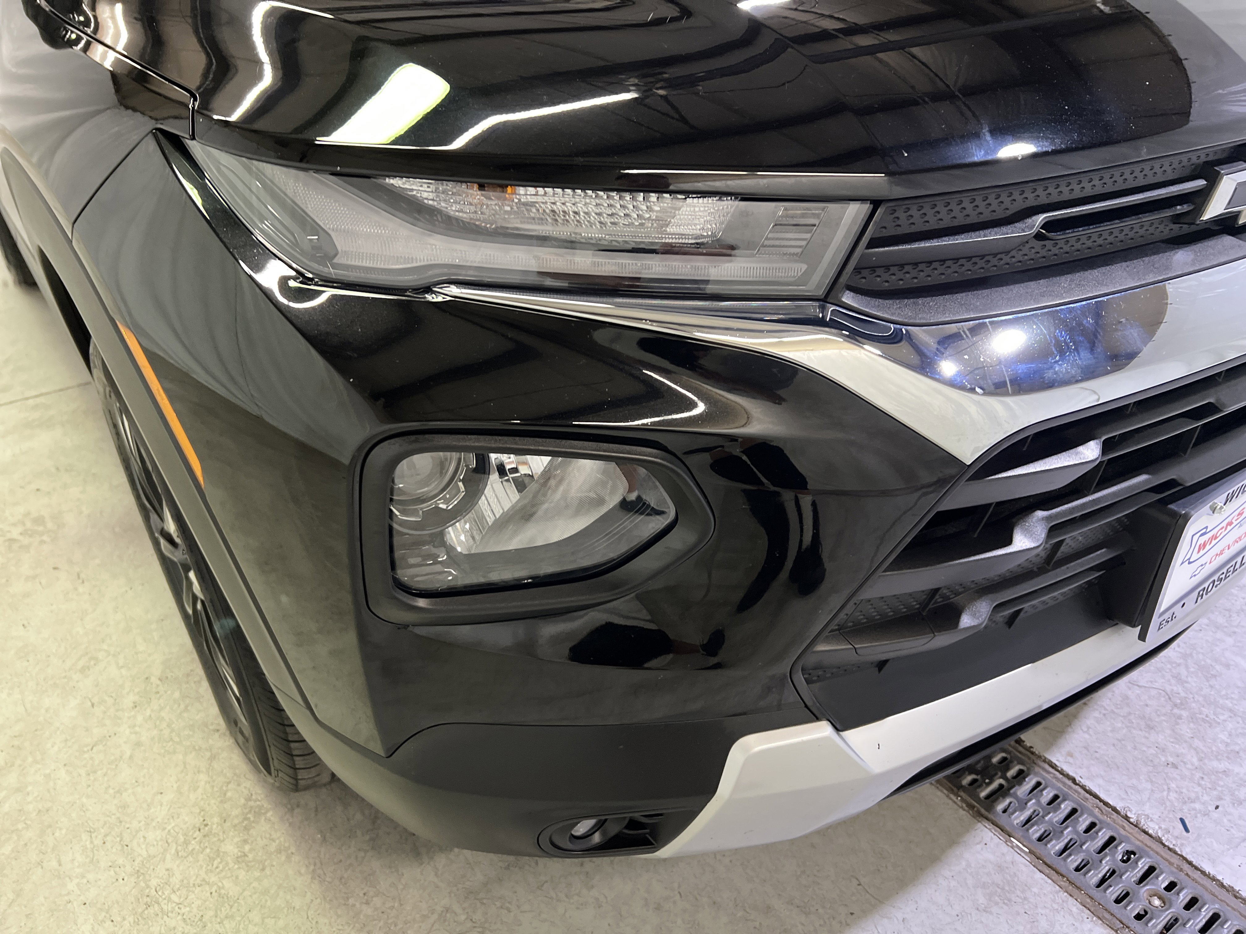 Used 2023 Chevrolet TrailBlazer LT w/ Convenience Package FWD image 5