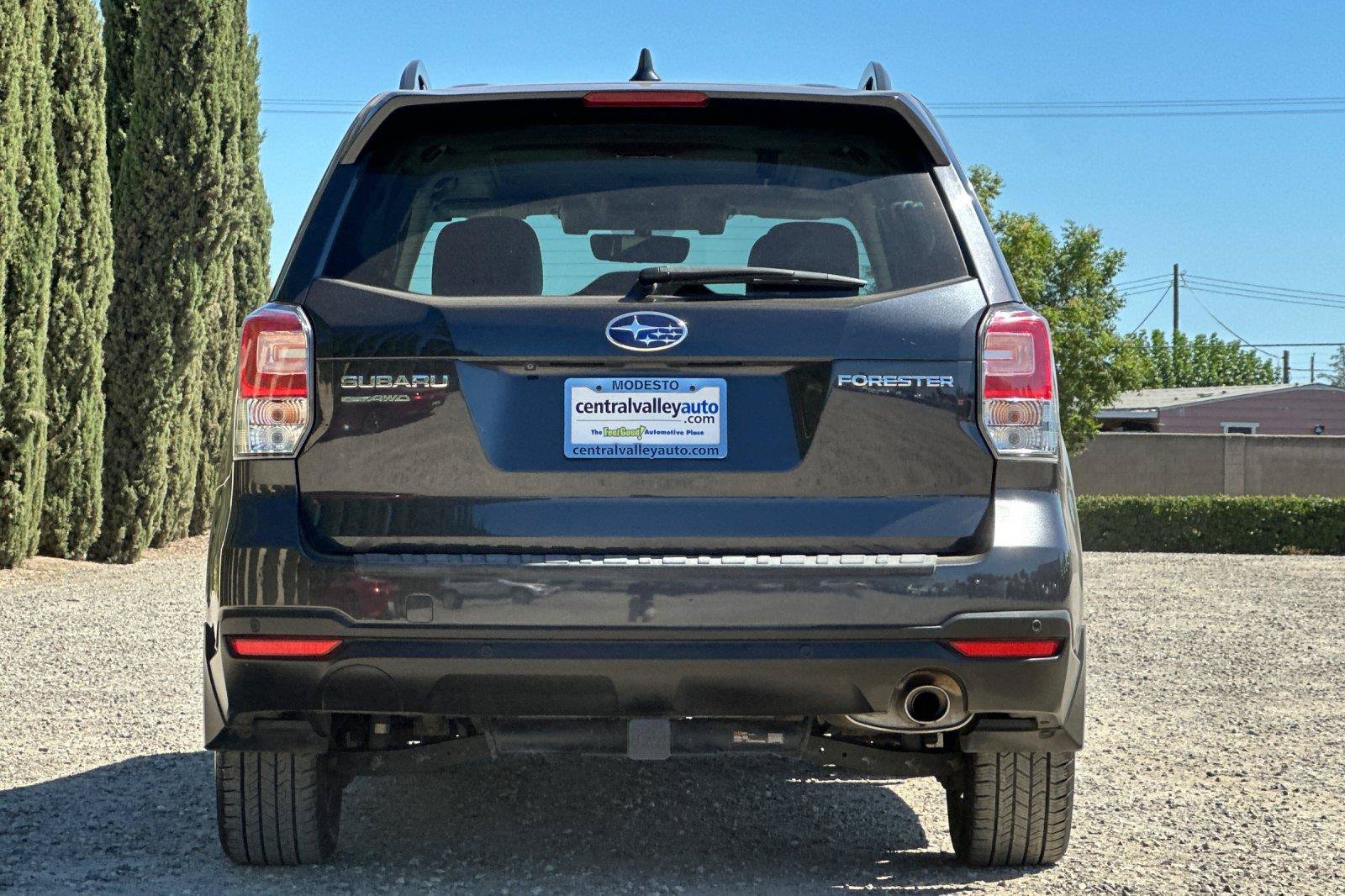 Used 2018 Subaru Forester 2.5i Touring w/ Popular Package #3B AWD/4WD image 4