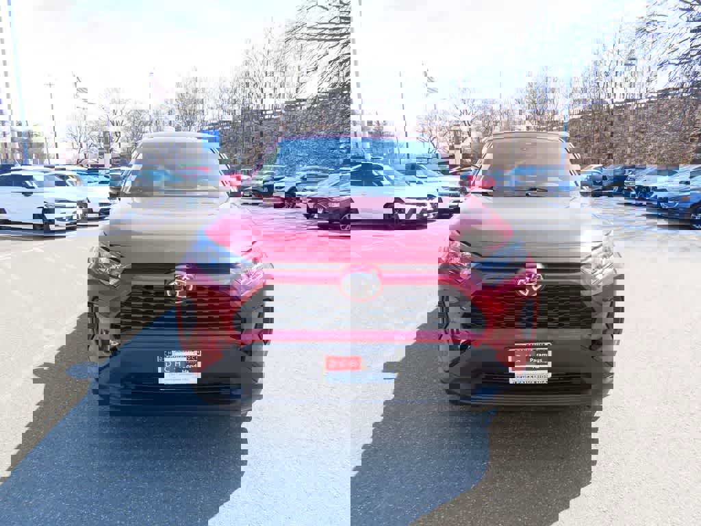 Used 2022 Toyota RAV4 LE image 6