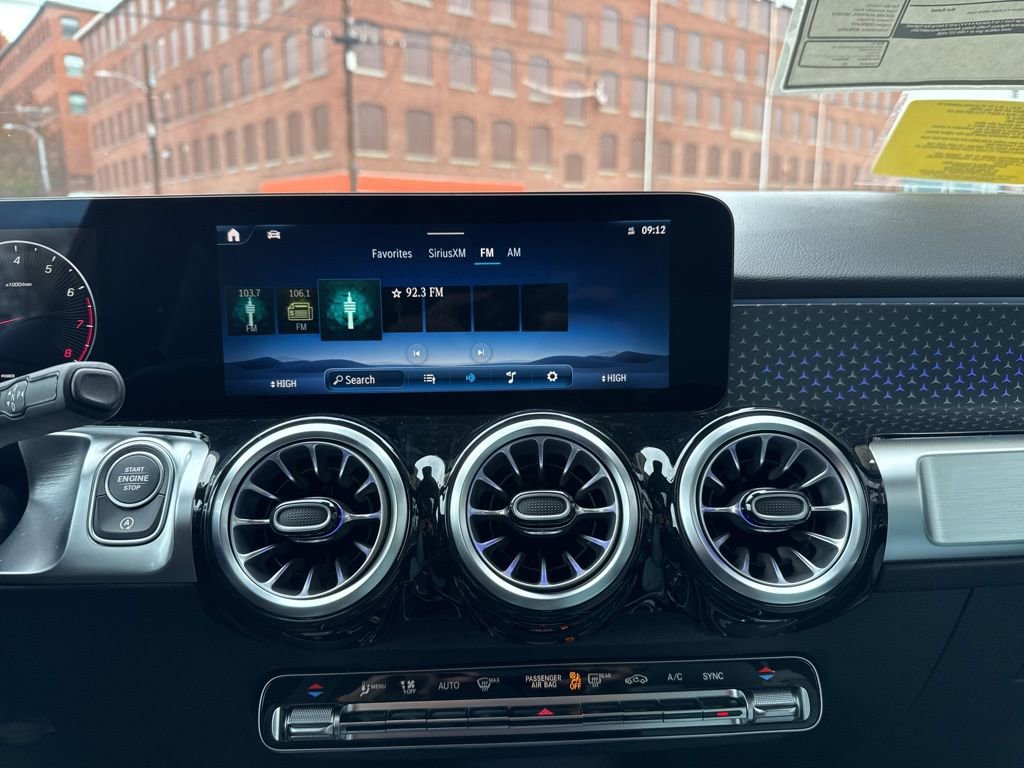 New 2026 Mercedes-Benz GLB 250 4MATIC image 29