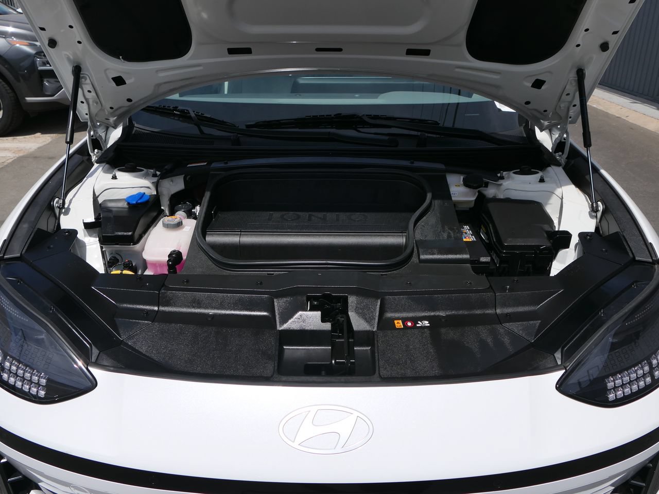 Used 2023 Hyundai Ioniq 6 SEL AWD/4WD image 28