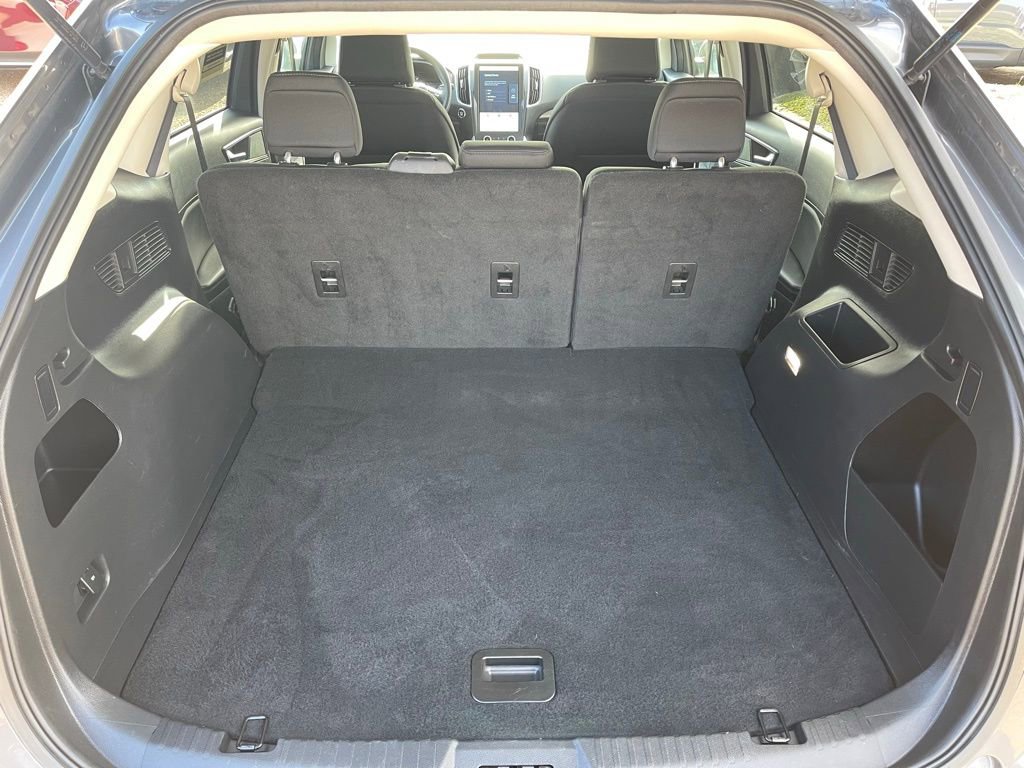 Used 2024 Ford Edge SE w/ Black Appearance Package image 7