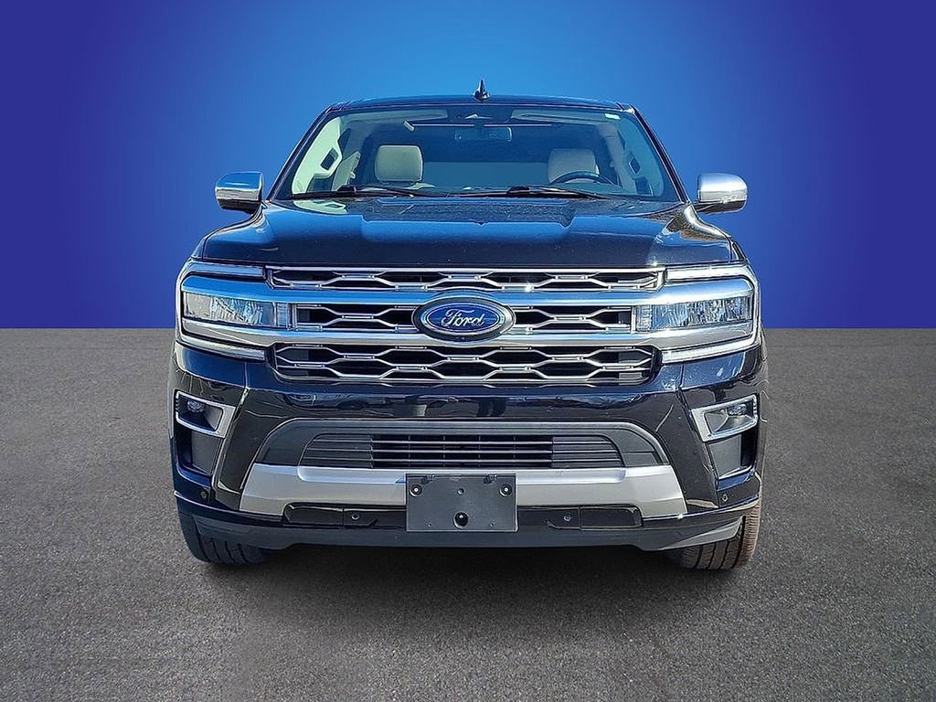 Used 2024 Ford Expedition Platinum image 2