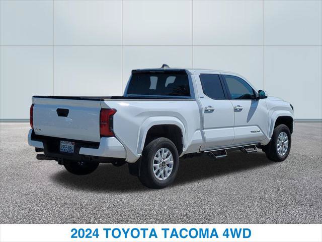 Used 2024 Toyota Tacoma SR5 AWD/4WD image 7