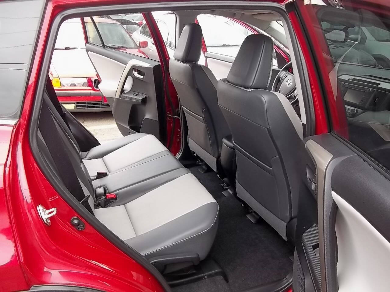 Used 2014 Toyota RAV4 Limited AWD/4WD image 11