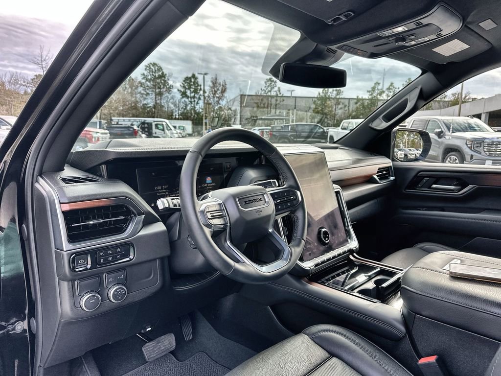 Certified 2025 GMC Yukon Denali image 10