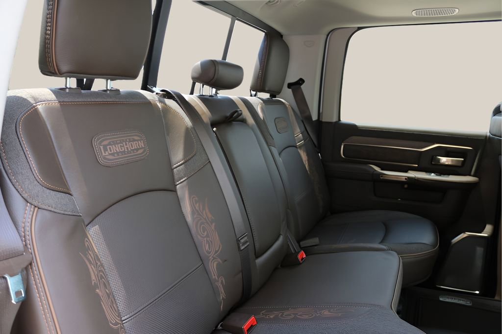 New 2026 RAM 2500 Limited AWD/4WD image 18