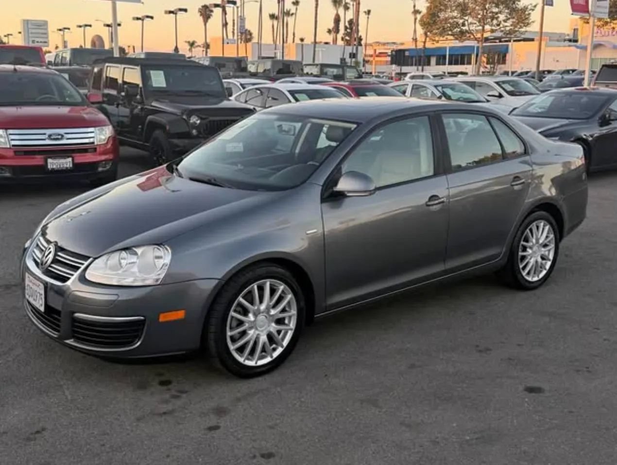 Used 2008 Volkswagen Jetta Wolfsburg Edition FWD image 2