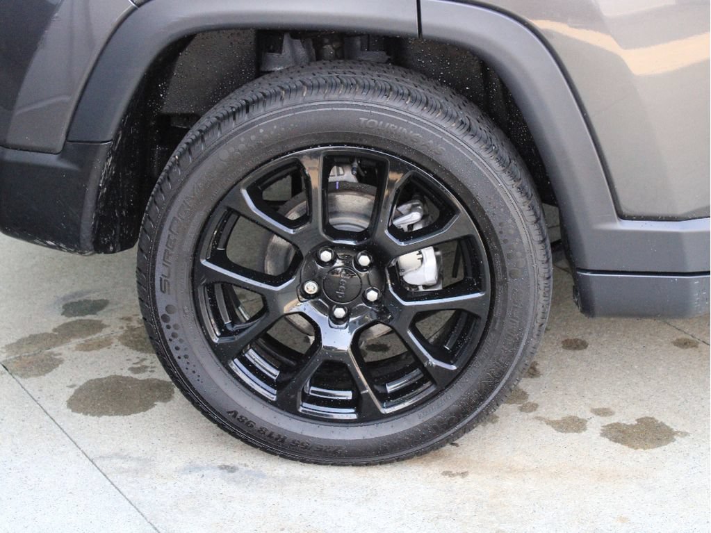Certified 2022 Jeep Compass Latitude AWD/4WD image 36