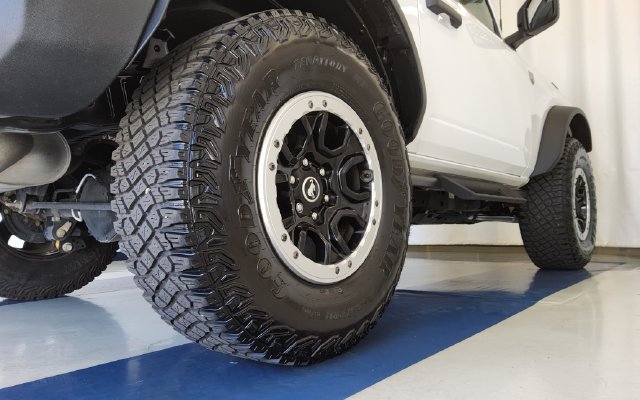Used 2023 Ford Bronco Big Bend w/ Sasquatch Package AWD/4WD image 8