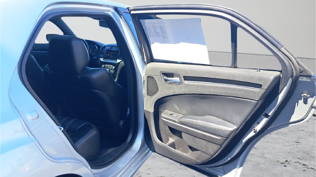 Used 2022 Chrysler 300 S RWD image 13