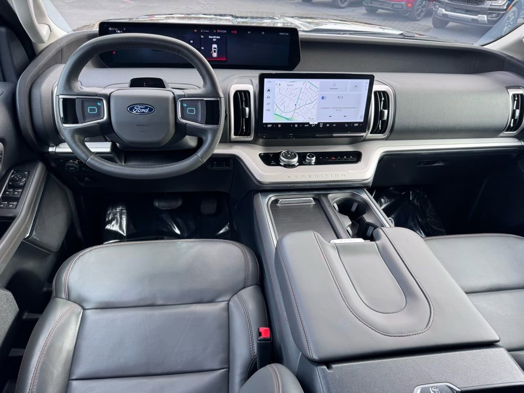 Used 2025 Ford Expedition Max Active image 5