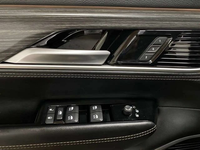 Used 2024 Jeep Wagoneer Series II w/ Flexible Seating Group RWD image 30