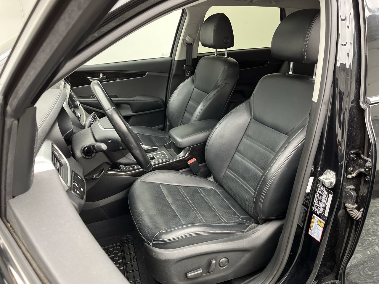 Used 2019 Kia Sorento EX AWD/4WD image 9