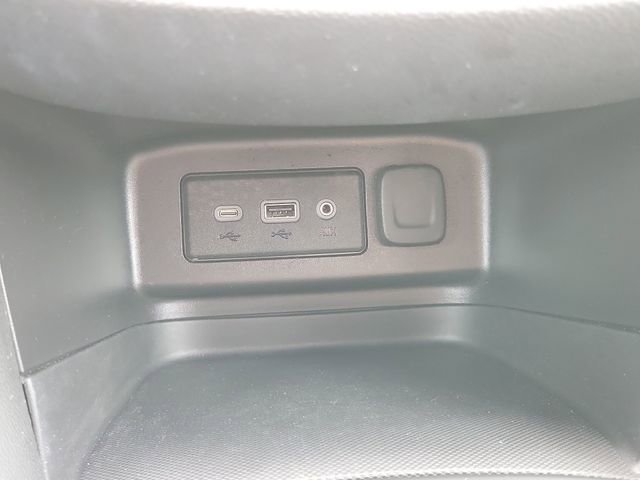 Certified 2023 Chevrolet Equinox LT FWD image 35