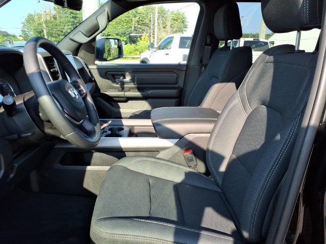 New 2026 RAM 1500 Express AWD/4WD image 14