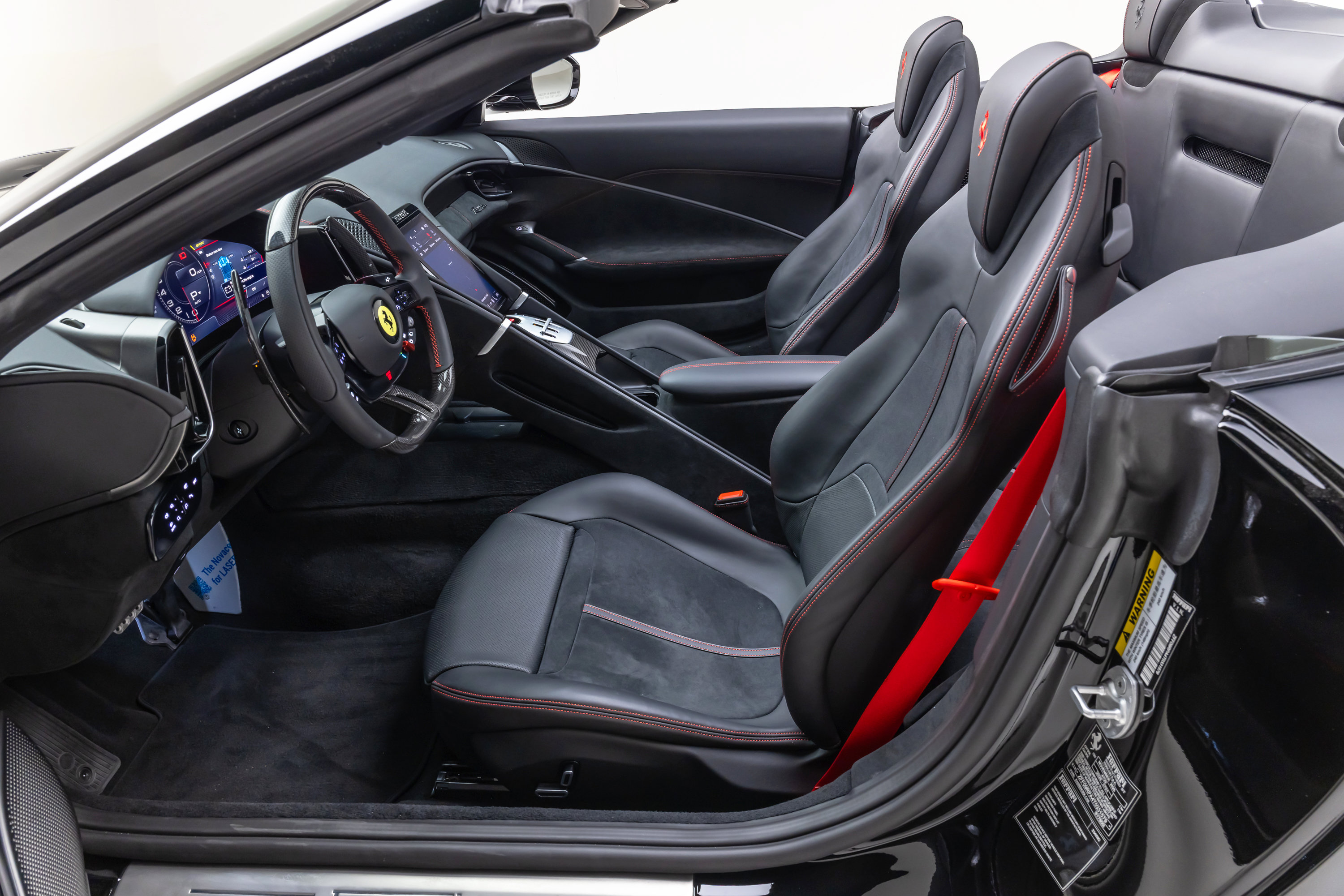 Used 2026 Ferrari Roma Spider RWD image 36