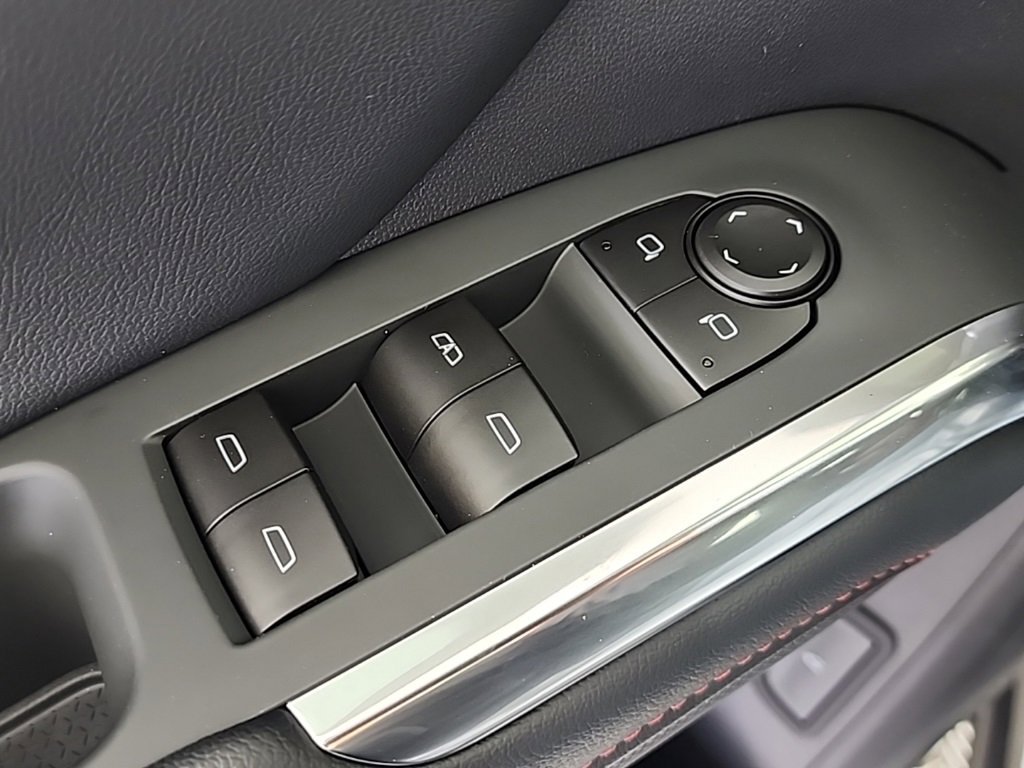 New 2026 Chevrolet Traverse Z71 w/ Driver Confidence Package image 43