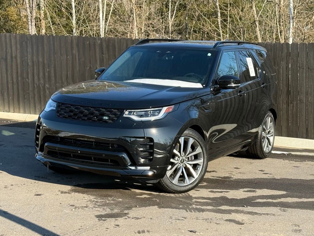 Certified 2025 Land Rover Discovery Dynamic SE
