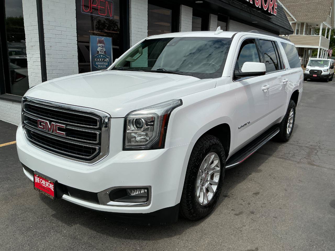 Used 2019 GMC Yukon XL SLT AWD/4WD image 2