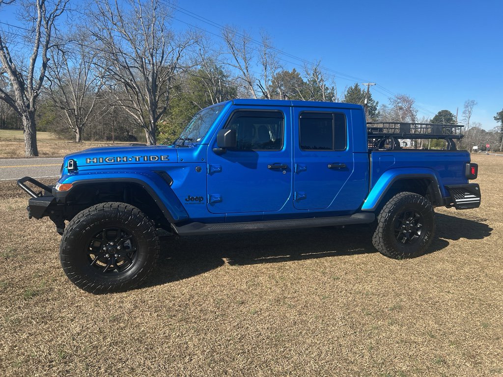 Used 2025 Jeep Gladiator Sport image 7