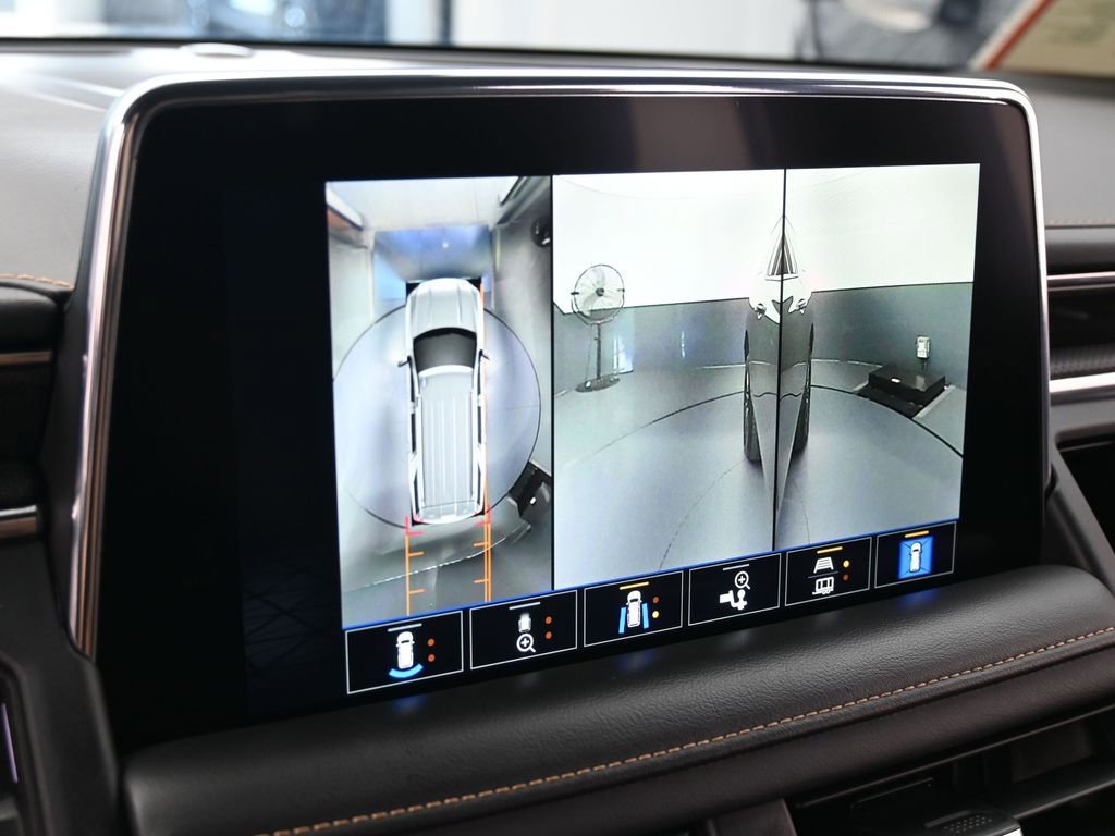 Used 2022 GMC Yukon XL AT4 w/ AT4 Premium Package image 31