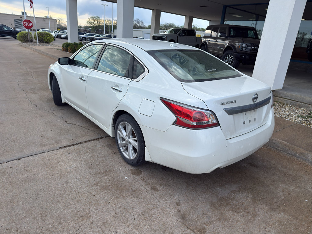 Used 2015 Nissan Altima 2.5 SV image 7