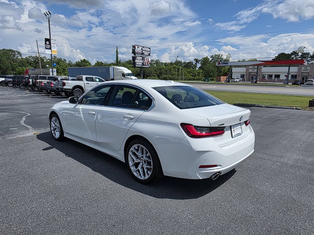 Used 2026 BMW 330i xDrive Sedan AWD/4WD image 4