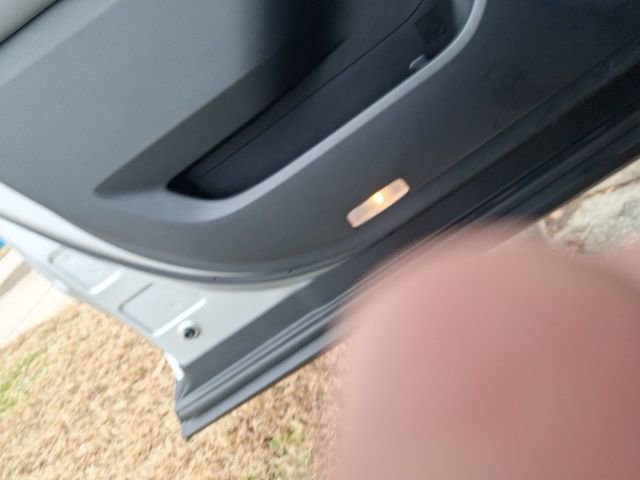 Used 2024 Toyota Highlander XLE image 10