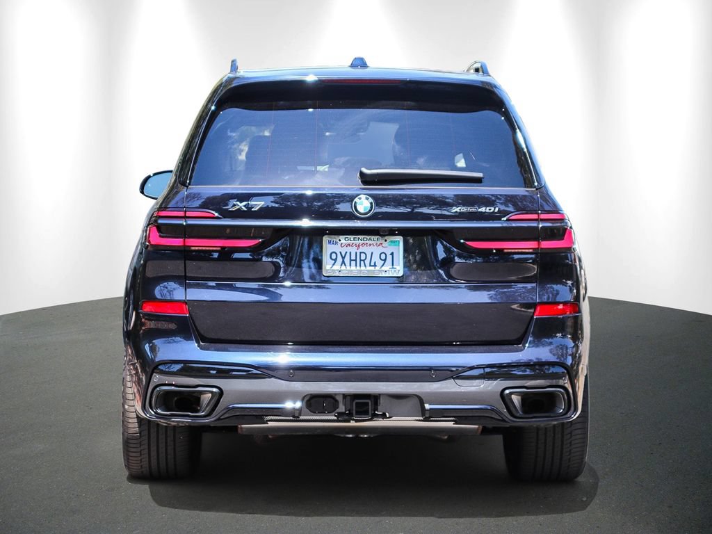 Used 2026 BMW X7 xDrive40i w/ M Sport Package AWD/4WD image 5