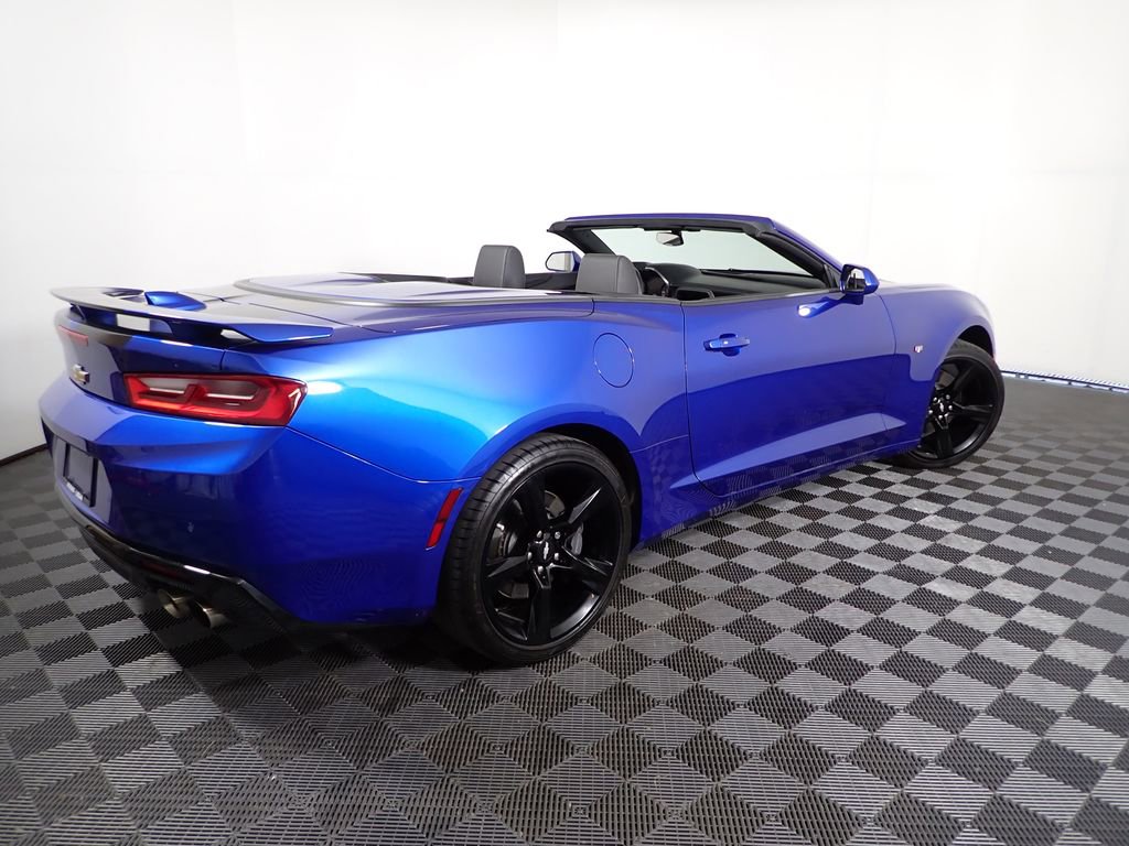 Used 2017 Chevrolet Camaro SS image 21