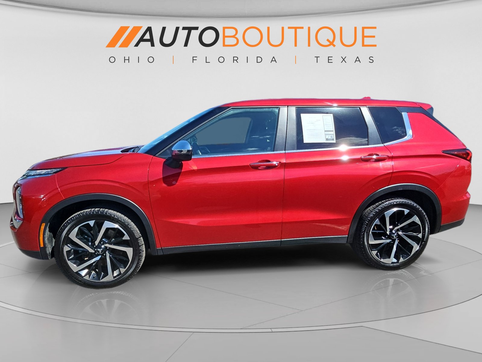 Used 2022 Mitsubishi Outlander ES AWD/4WD image 2