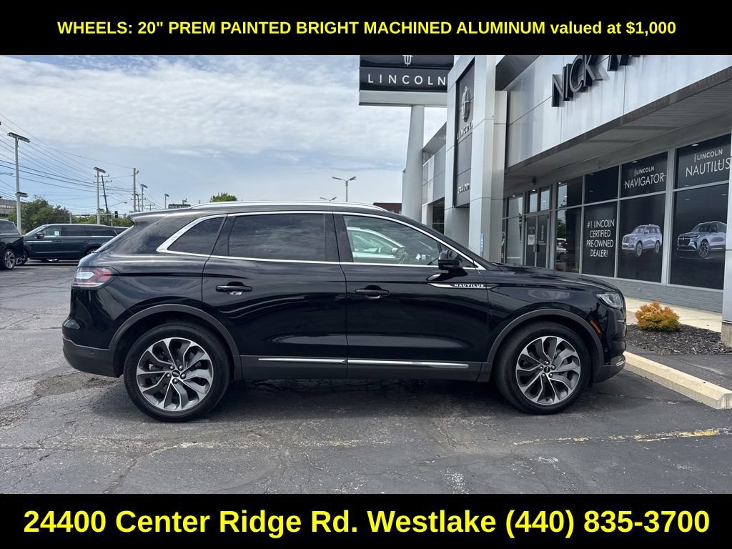 Used 2022 Lincoln Nautilus Reserve AWD/4WD image 5